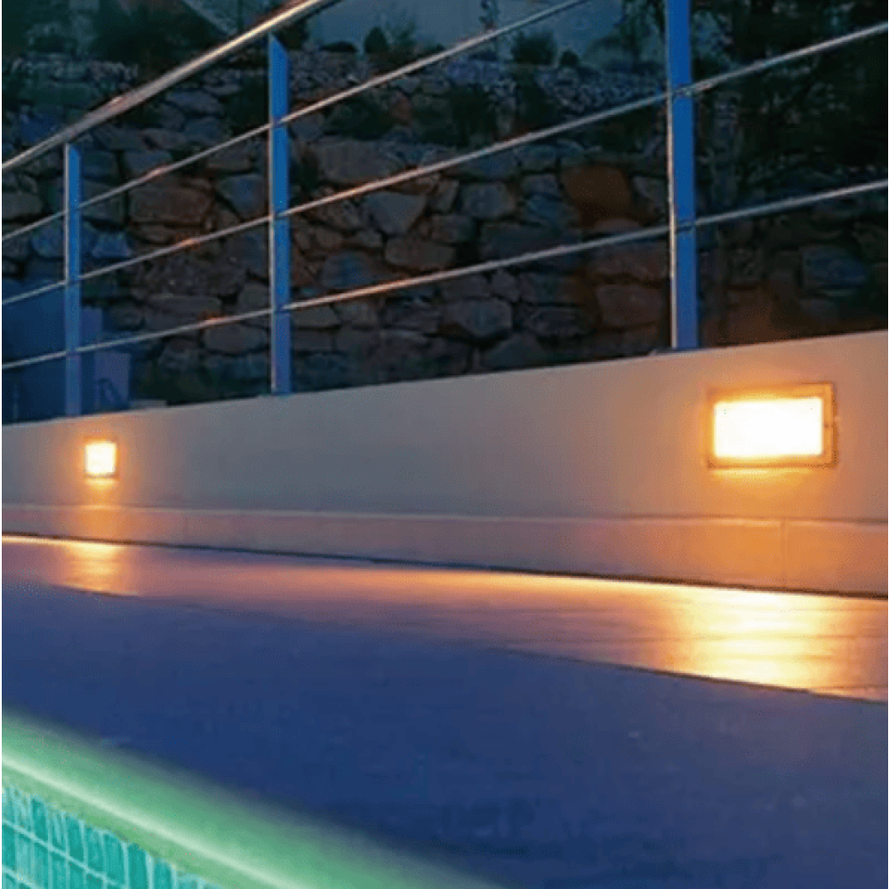Reck Outdoor LED Step Light